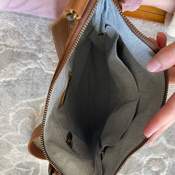 Brown Roots Genuine Leather Purse - Picture 5 of 7